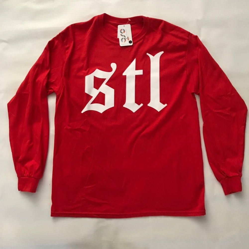 NEW STL OLD ENGLISH SCRIPT ST LOUIS LONG SLEEVE